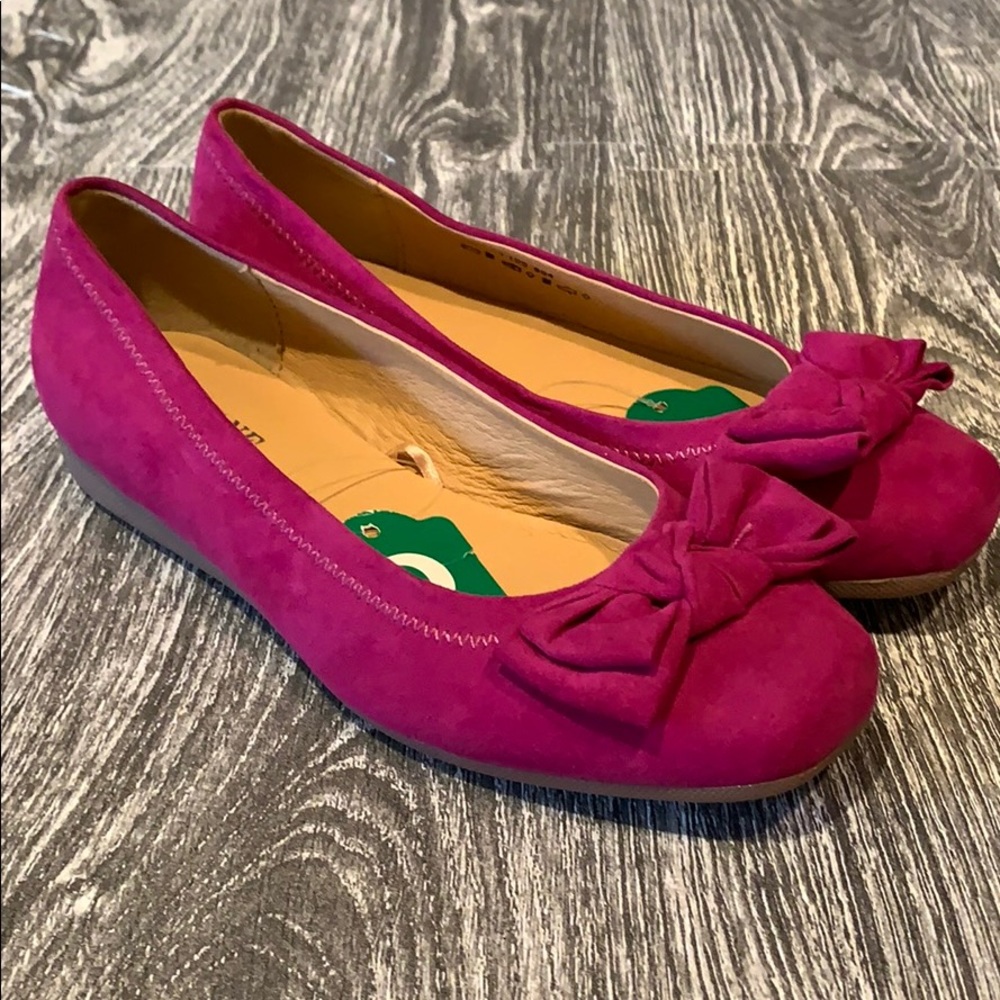 Deichmann Ariana pink suede flats EU 36, US 6